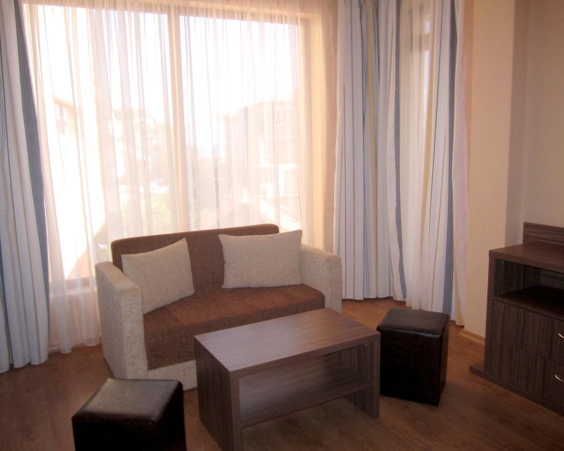 Hotel COOP Central Obzor Buitenkant foto
