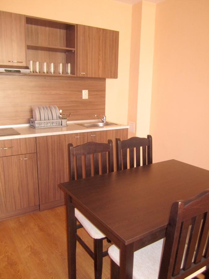 Hotel COOP Central Obzor Buitenkant foto