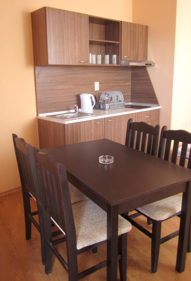 Hotel COOP Central Obzor Buitenkant foto